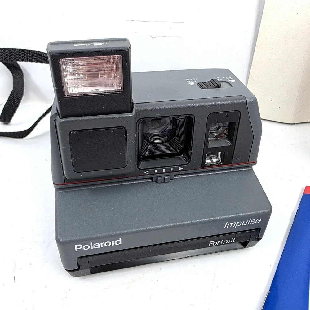 Vtg‎ Polaroid Instant Impulse Camera with Box, Manual and Strap Clean UNTESTED
